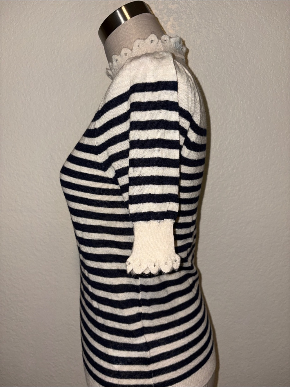 Zara Cream and Navy Striped Short-Sleeve top - Picture 6 of 9